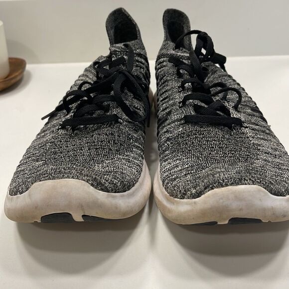 Nike Sneakers   - Picture 2 of 4